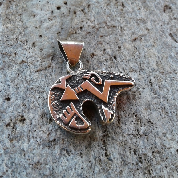 Jewelry - Sterling silver reversible bear fetish pendant